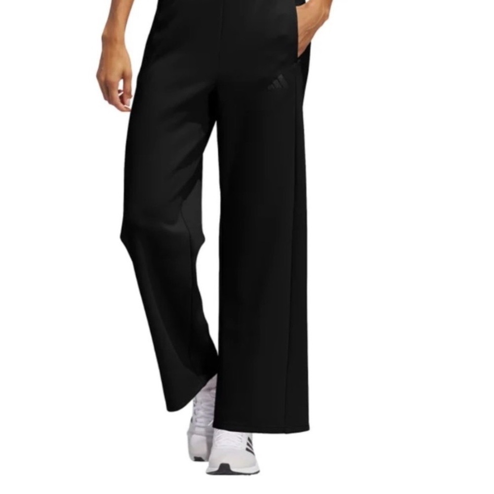 NWOT adidas Women’s Black Wide-Leg Performance Pants Medium